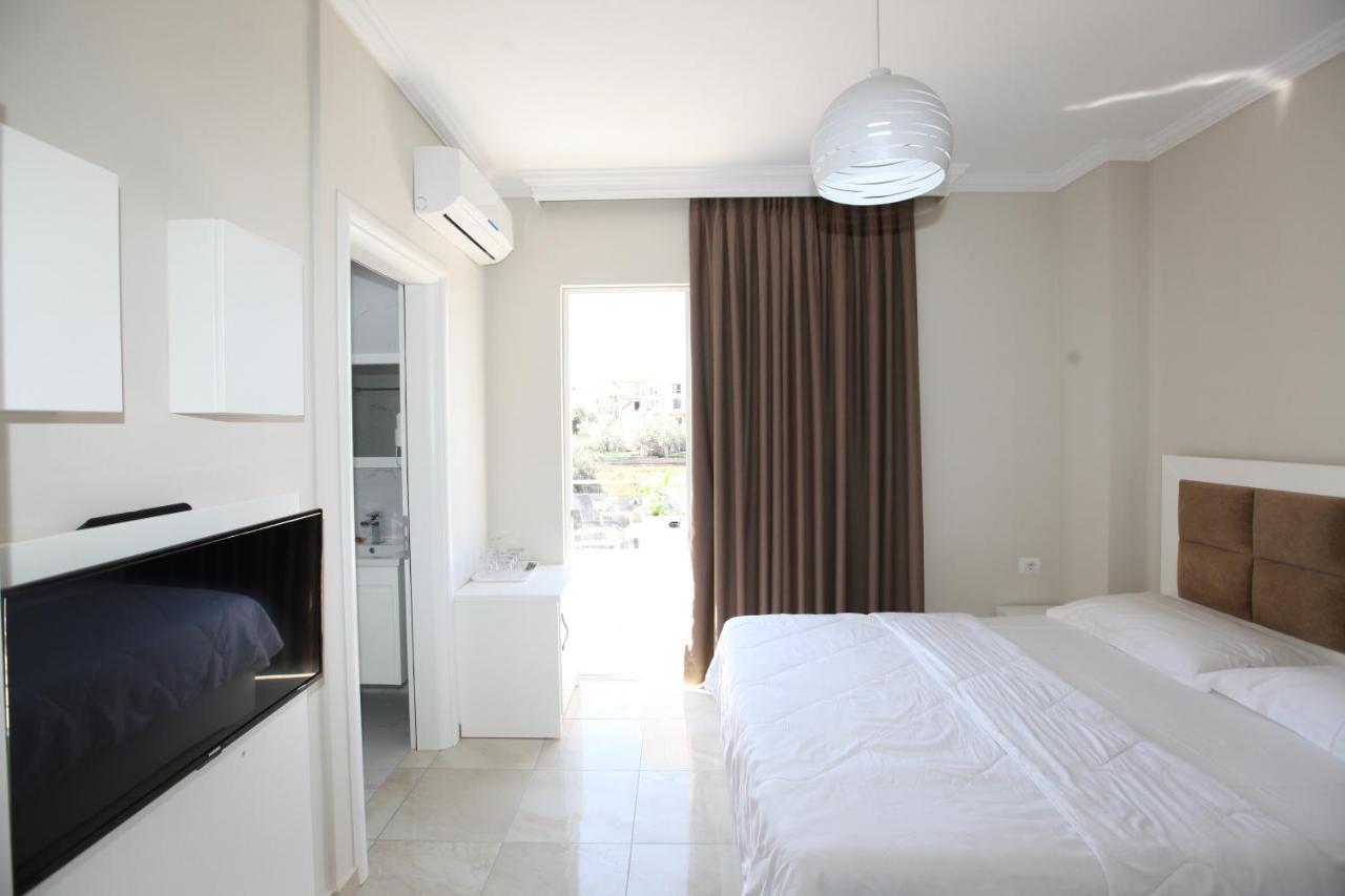 Hotel Mare Ksamil Exterior photo